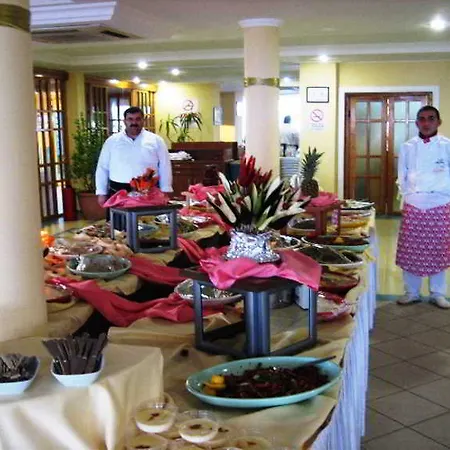 호텔 Alder Ayvalı