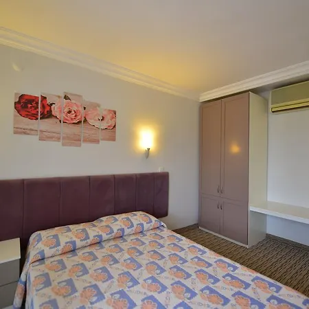 호텔 Alder Ayvalı